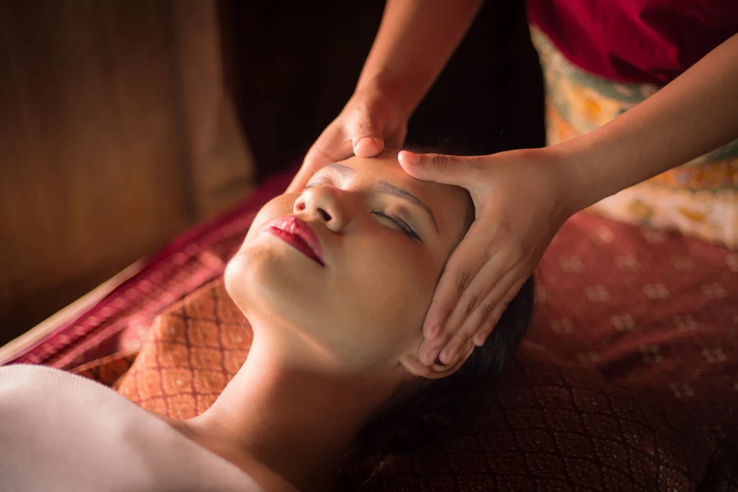 How Ayurvedic Massage Combats Stress and Anxiety